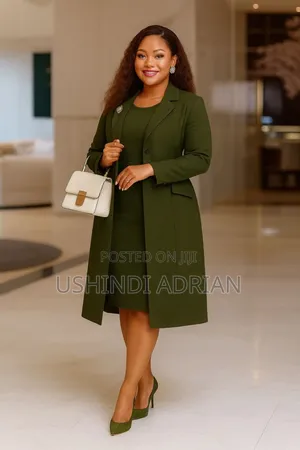 Queen Set–Ngao, Gauni Koti/Ubora Wa Hali Ya Juu