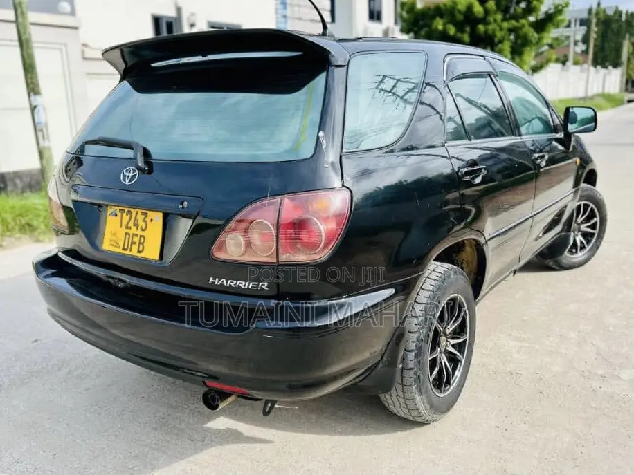 Toyota Harrier 2006 Black
