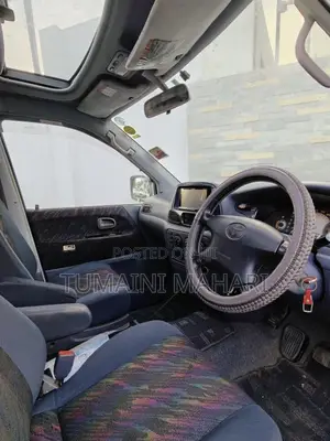 Toyota Noah 2003 Silver
