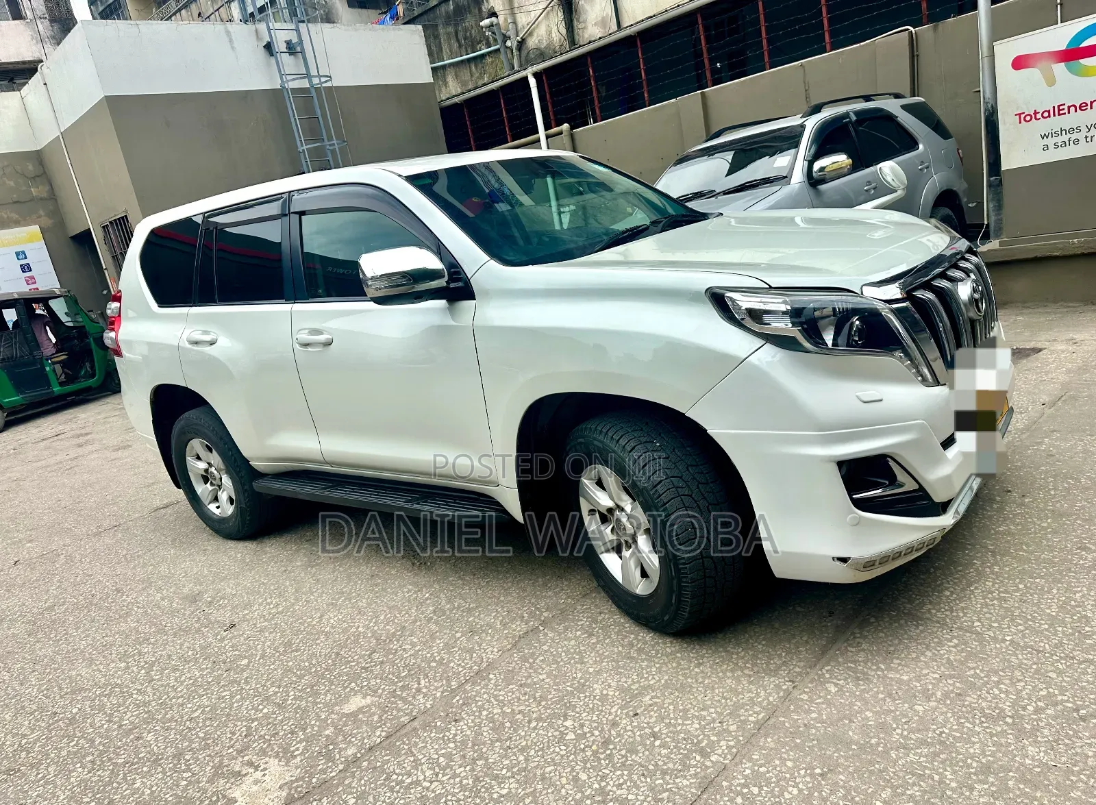 Toyota Land Cruiser Prado 2014 White