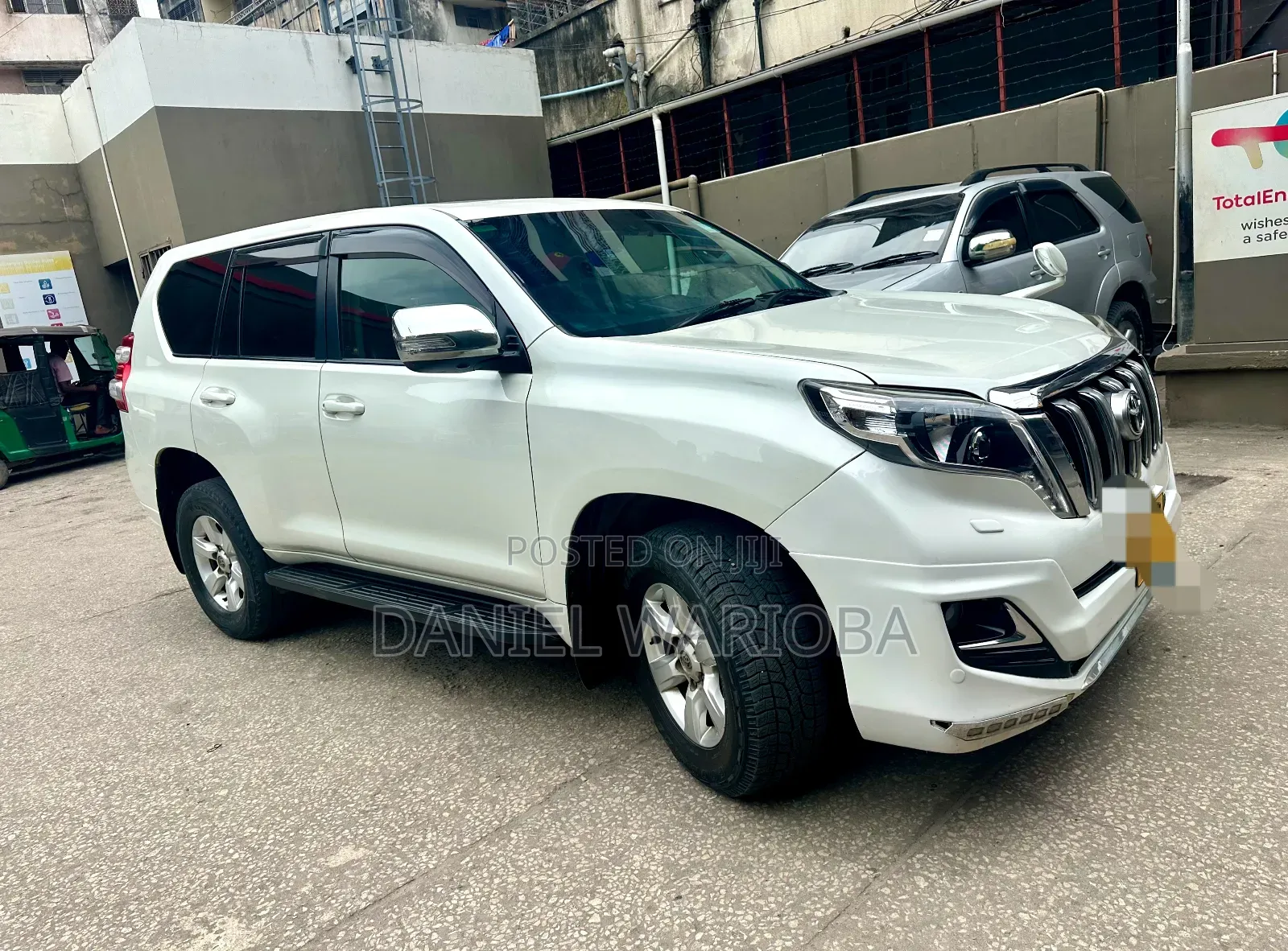 Toyota Land Cruiser Prado 2014 White