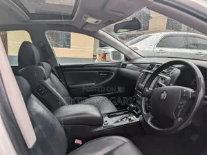 Toyota Crown 2007 White