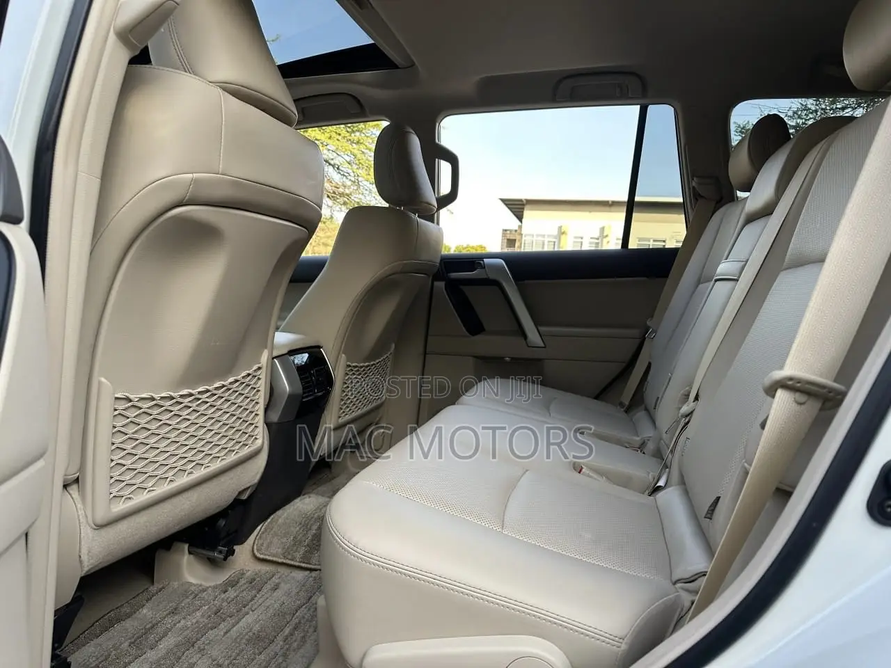 Toyota Land Cruiser Prado 2.8 2023 White