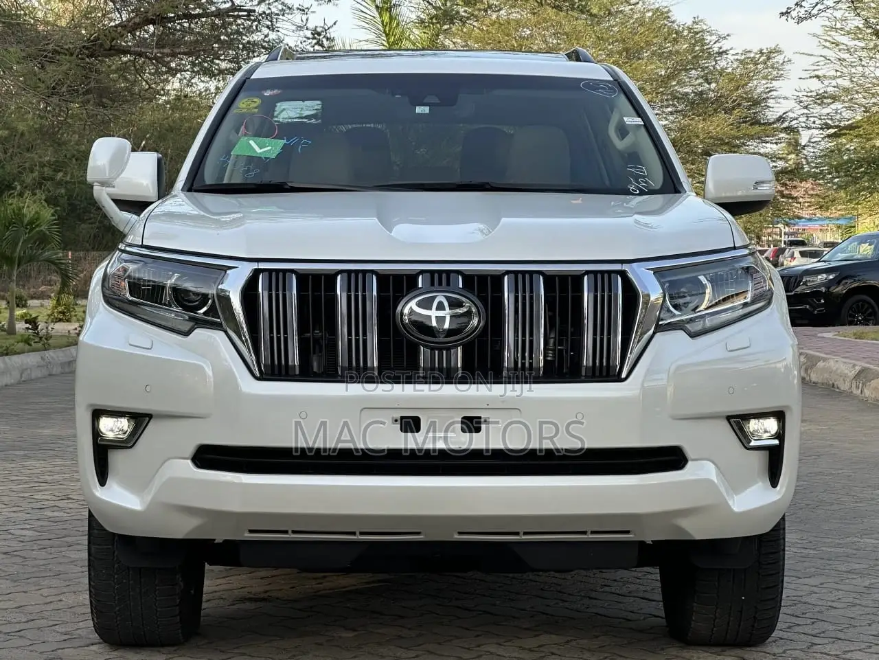 Toyota Land Cruiser Prado 2.8 2023 White