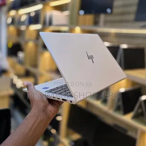 New Laptop HP EliteBook 830 G8 16GB Intel Core i7 SSD 512GB