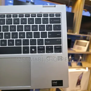 New Laptop HP Elitebook 830 G11 16GB Intel Core i5 SSD 512GB