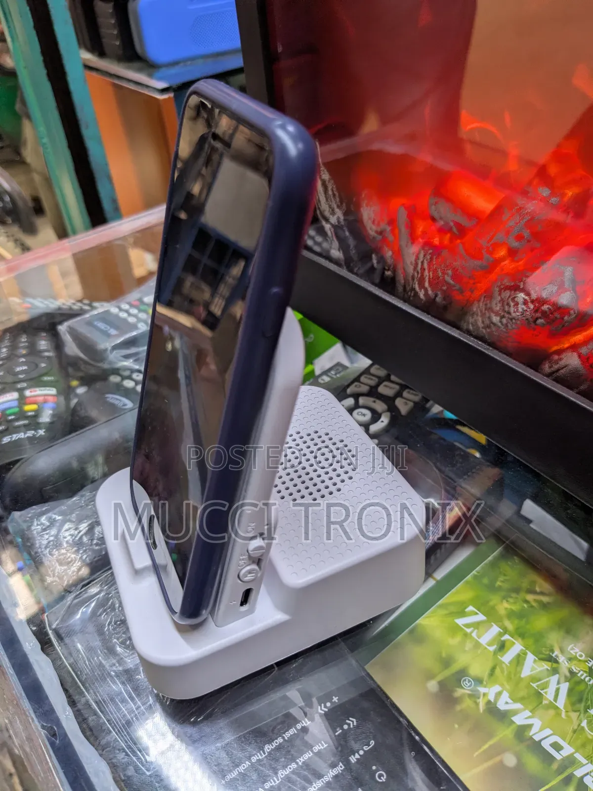 Phone Holder Yenye Bluetooth Speaker
