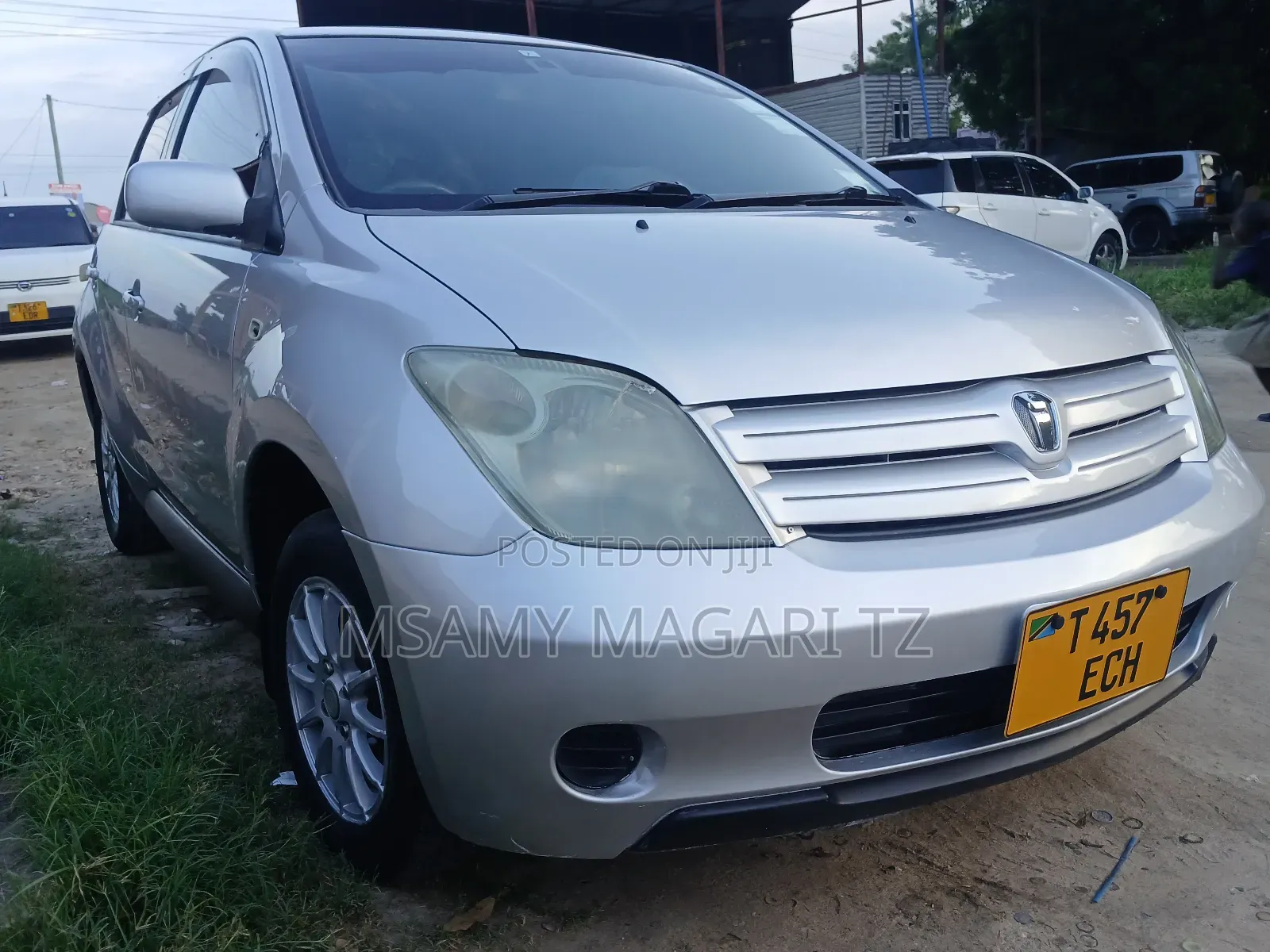 Toyota IST 2004 Silver