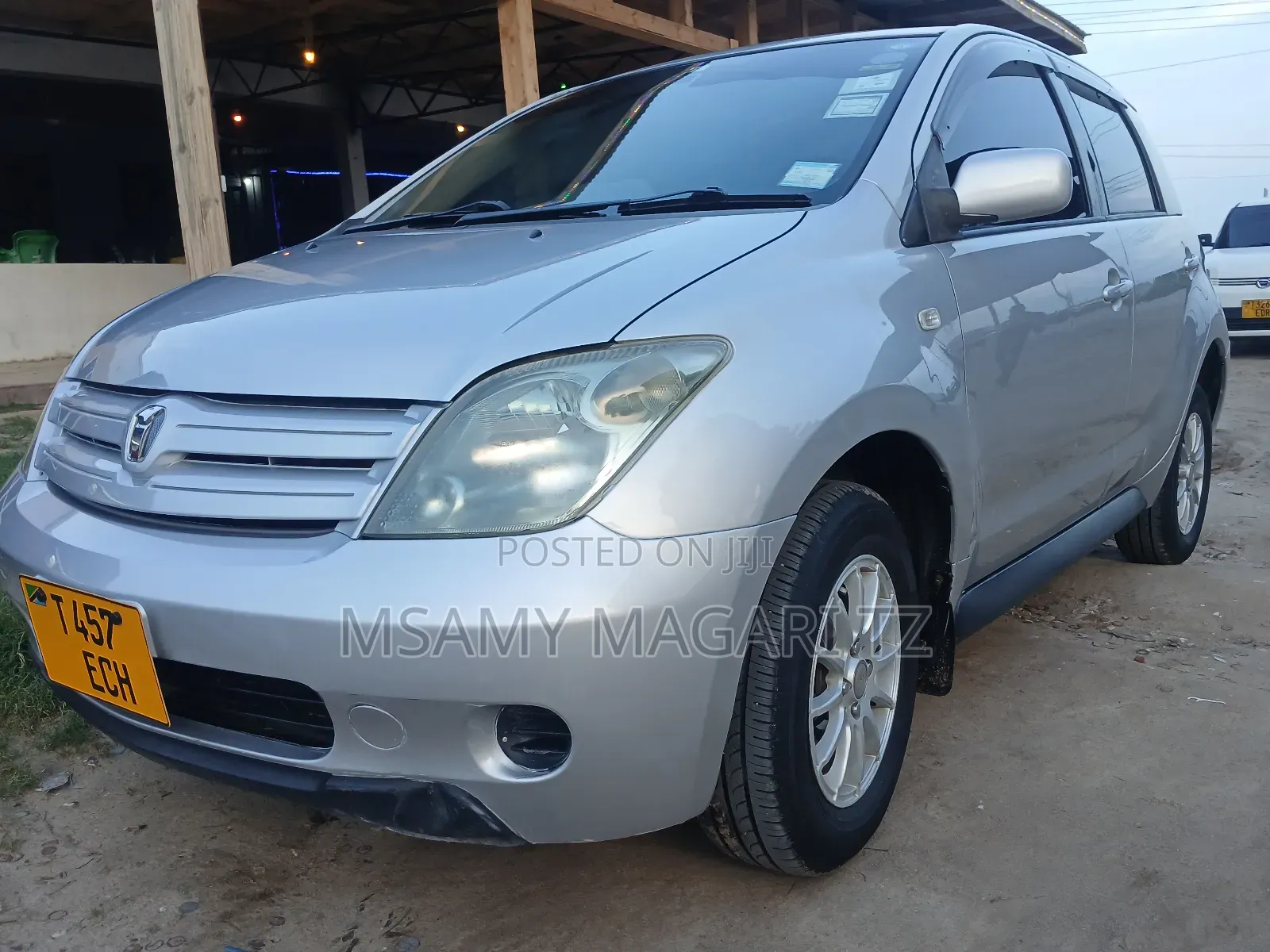 Toyota IST 2004 Silver