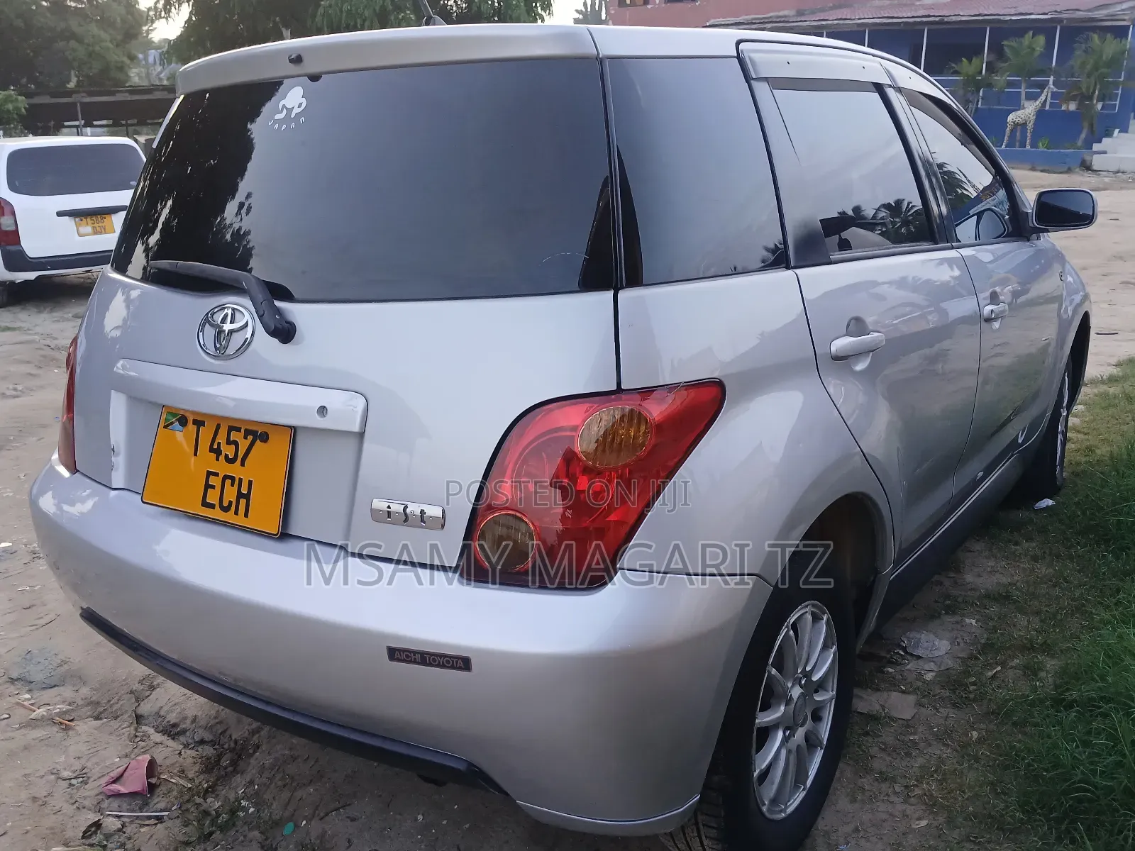 Toyota IST 2004 Silver