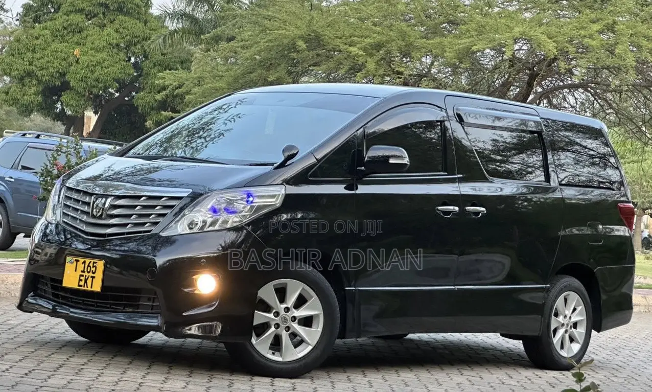 Toyota Alphard 2.4 Petrol FWD 2010 Black