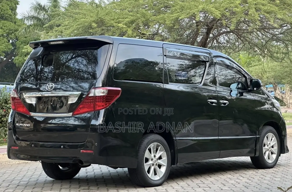 Toyota Alphard 2.4 Petrol FWD 2010 Black