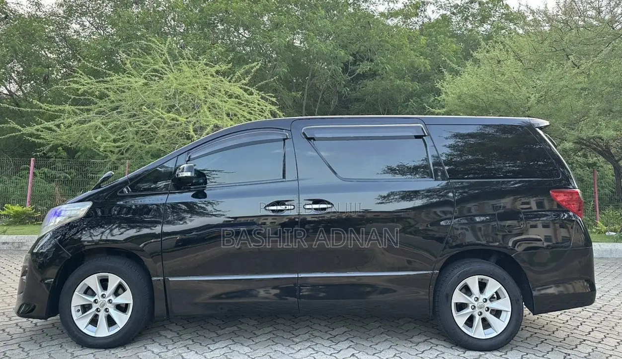 Toyota Alphard 2.4 Petrol FWD 2010 Black