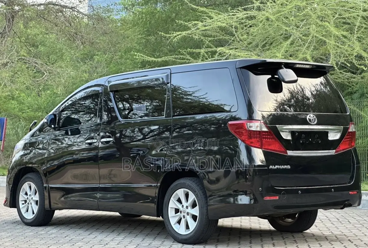 Toyota Alphard 2.4 Petrol FWD 2010 Black