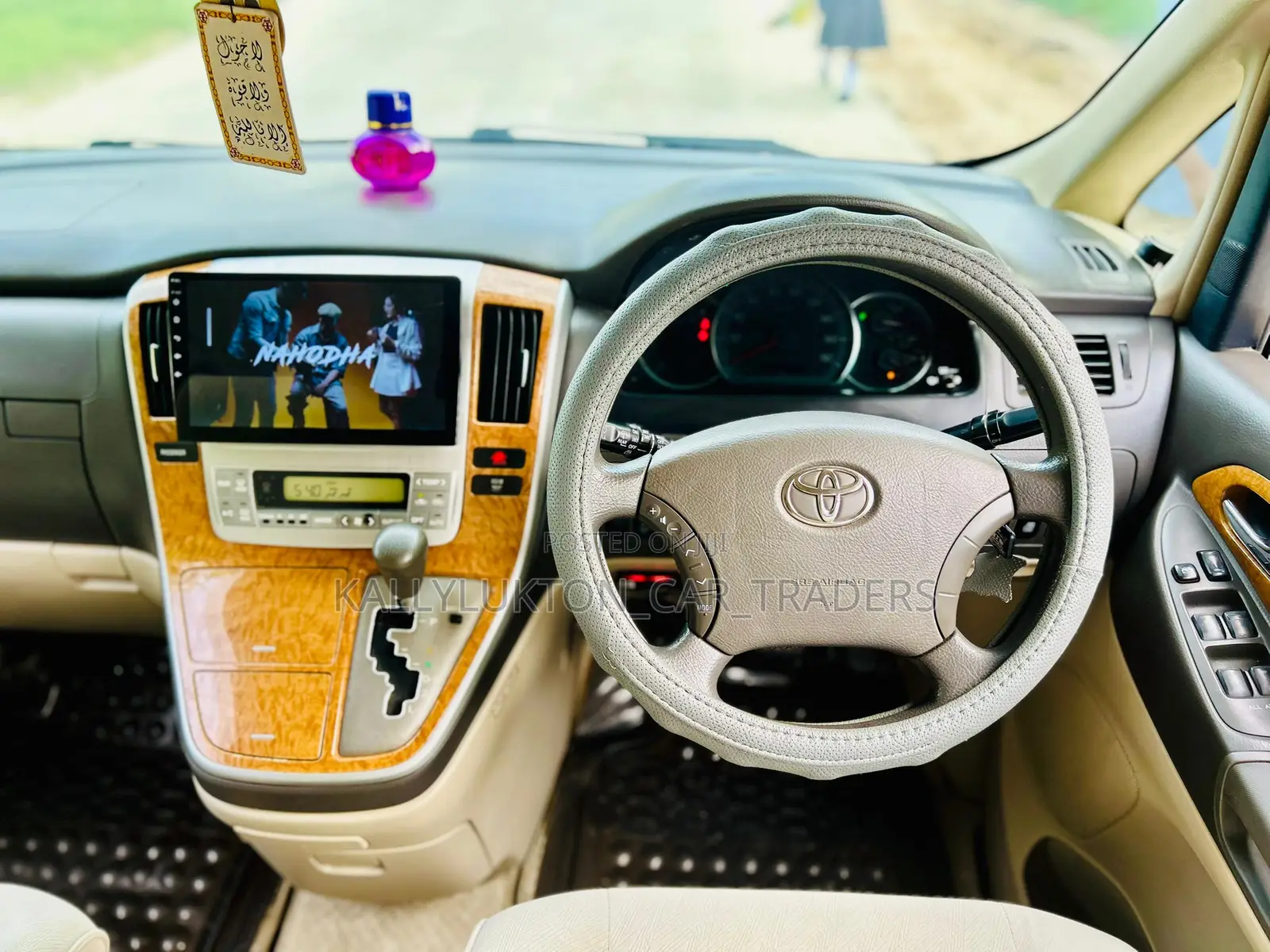 Toyota Alphard 2005 Black