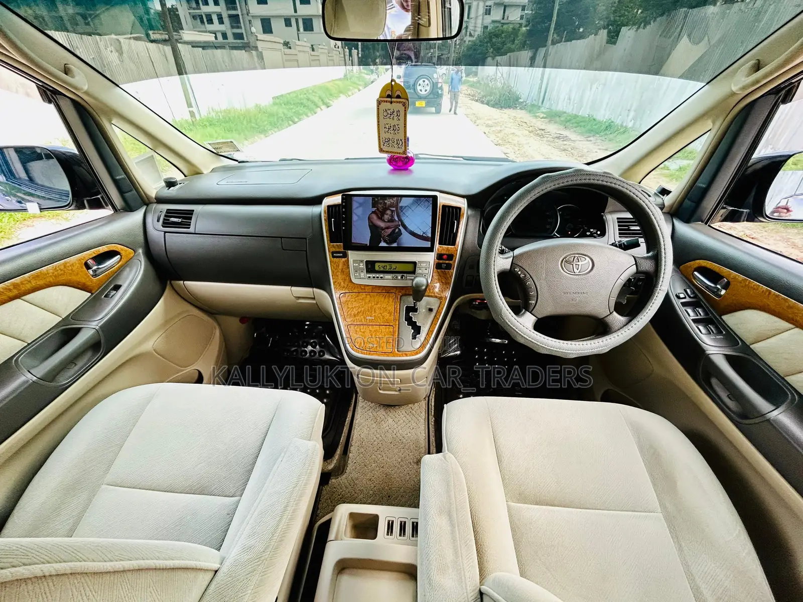 Toyota Alphard 2005 Black