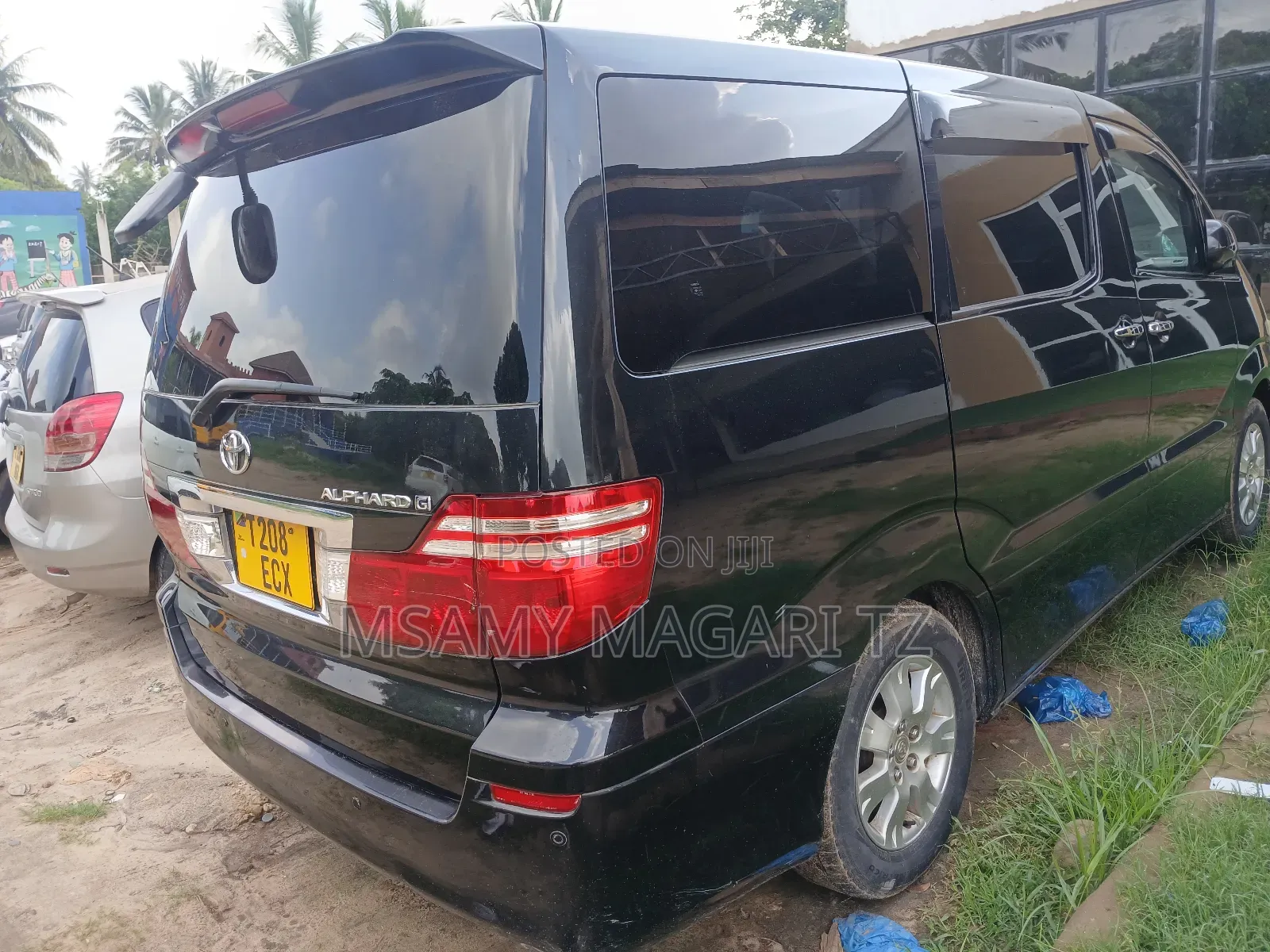 Toyota Alphard 2.4 Petrol FWD 2006 Black