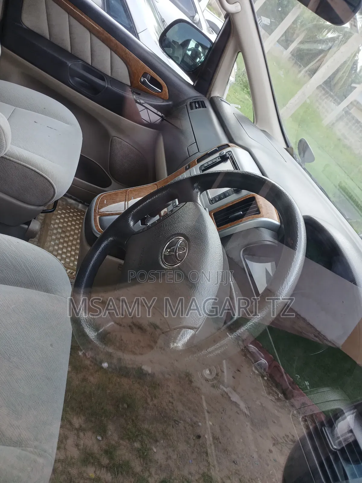 Toyota Alphard 2.4 Petrol FWD 2006 Black