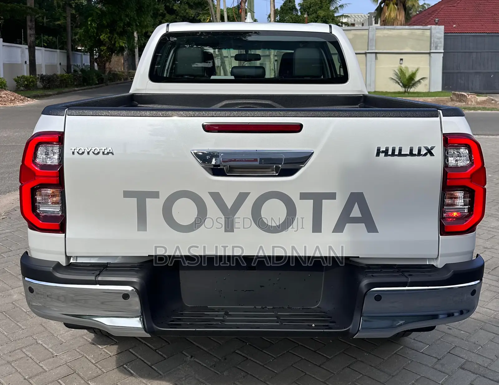 New Toyota Hilux 2025 Pearl