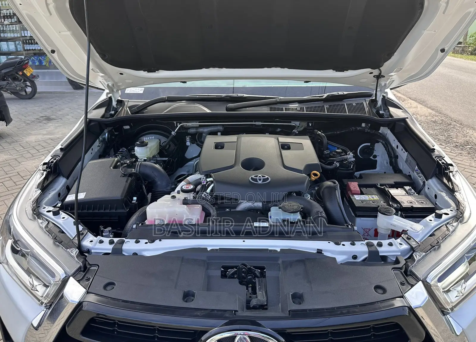 New Toyota Hilux 2025 Pearl