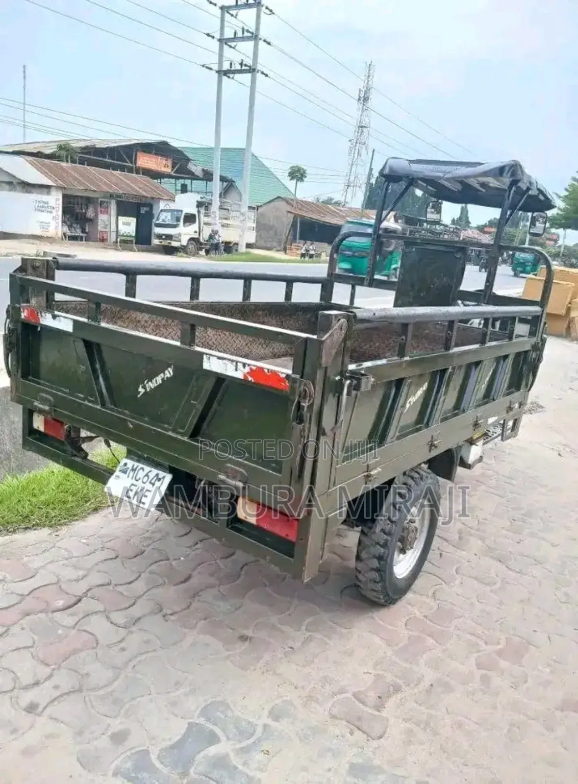 Bajaj Avenger 220 Street 2025 Green