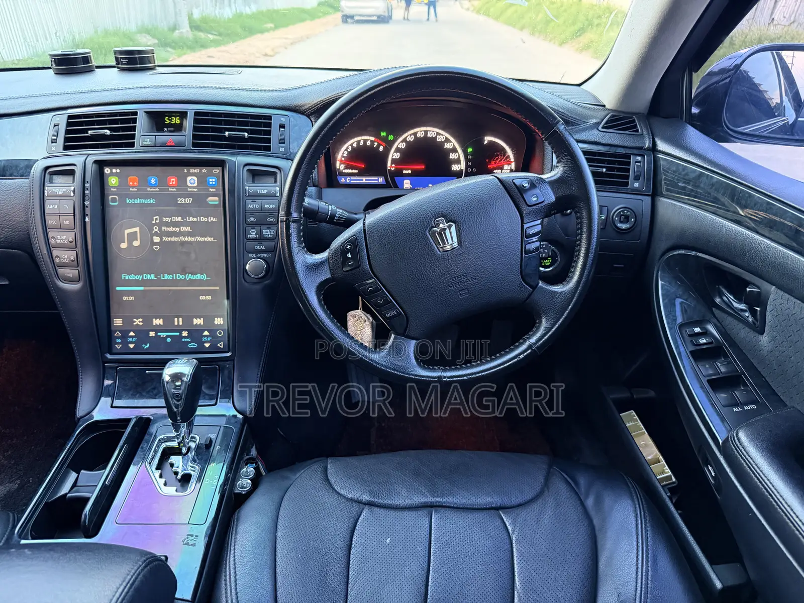 Toyota Crown Royale 2005 Black
