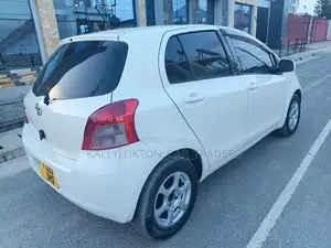 Toyota Vitz 2005 White
