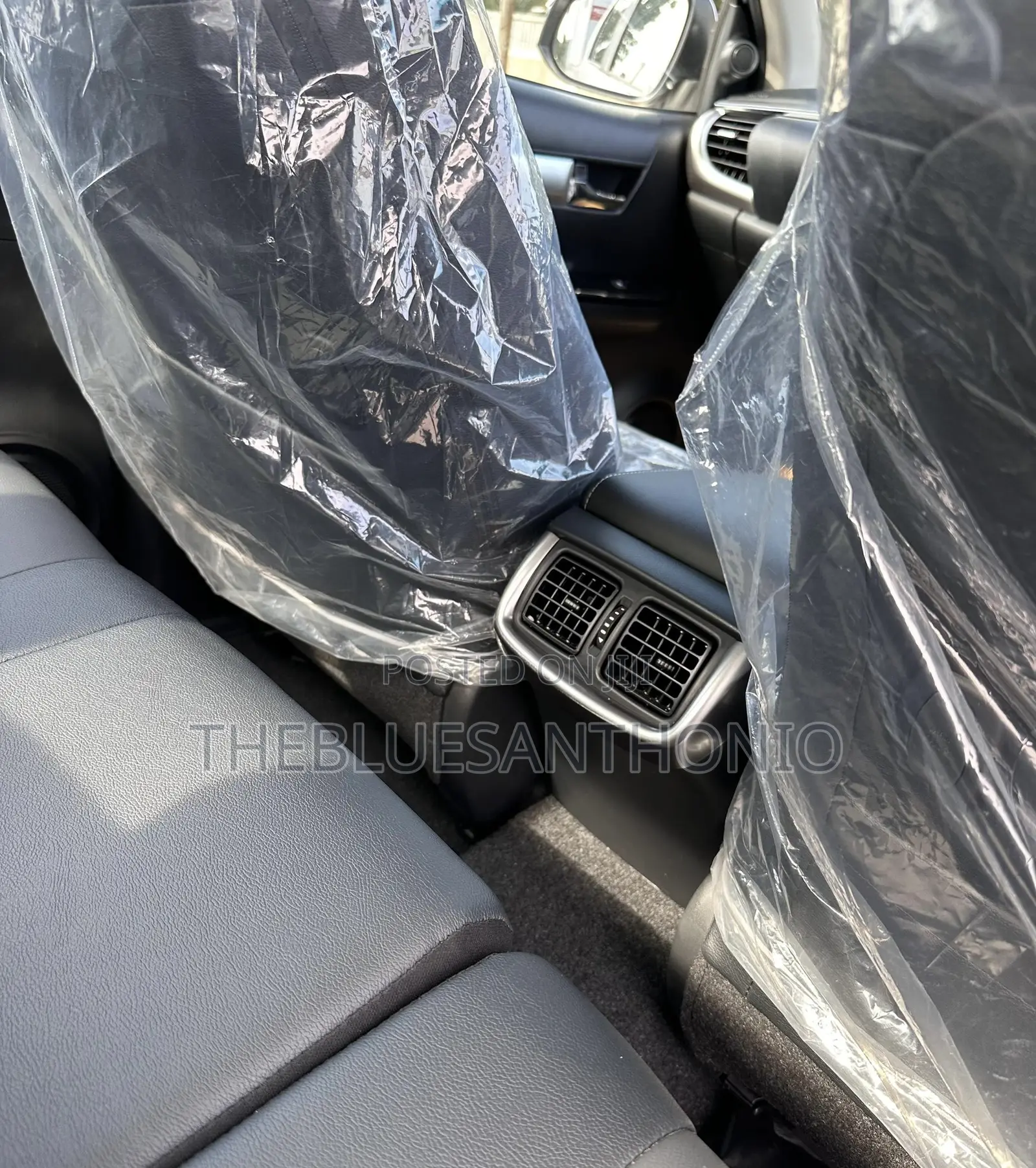 New Toyota Hilux 2025 White