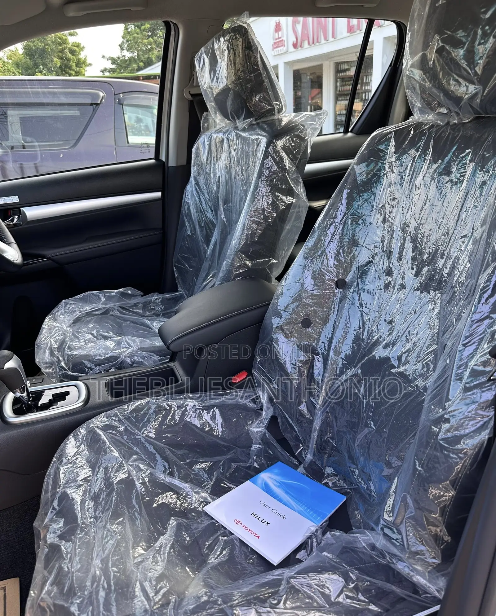 New Toyota Hilux 2025 White