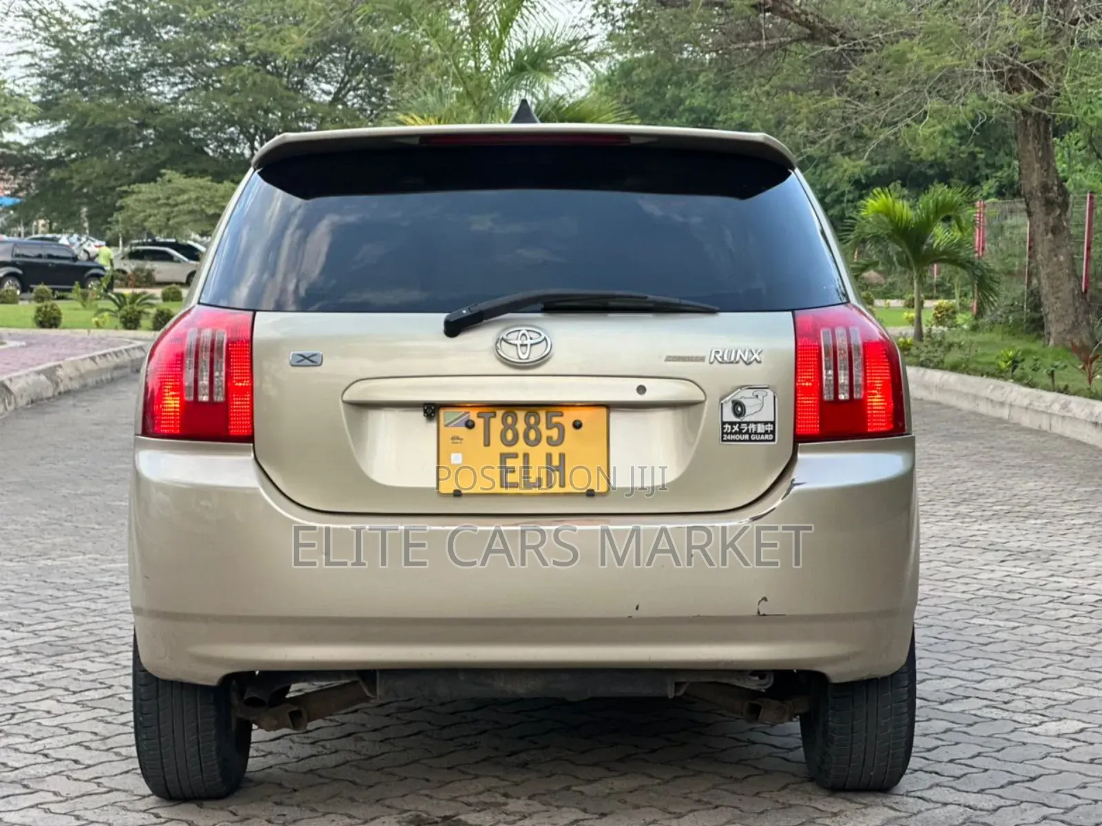 Toyota Corolla RunX 2004 Gold