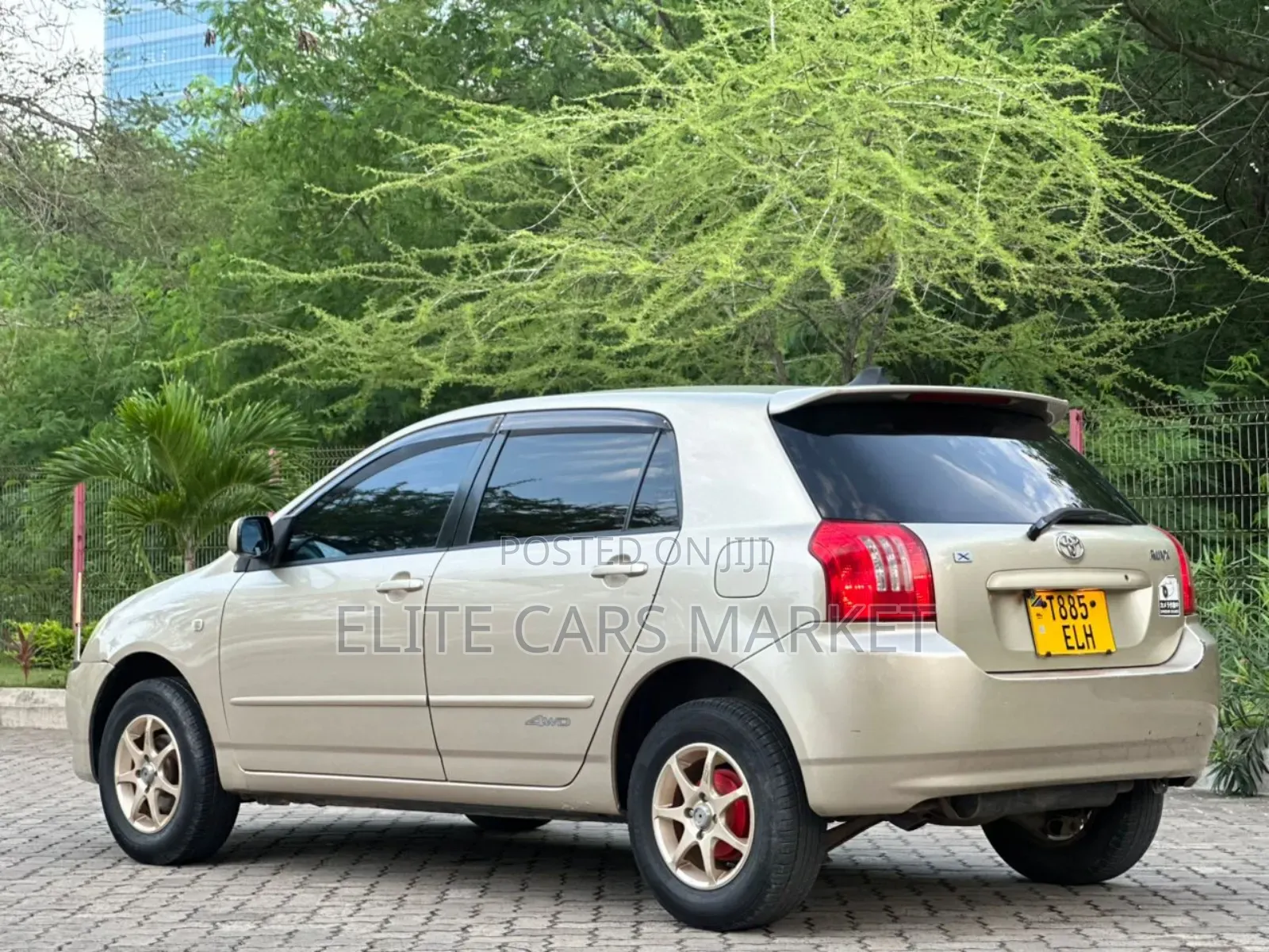 Toyota Corolla RunX 2004 Gold