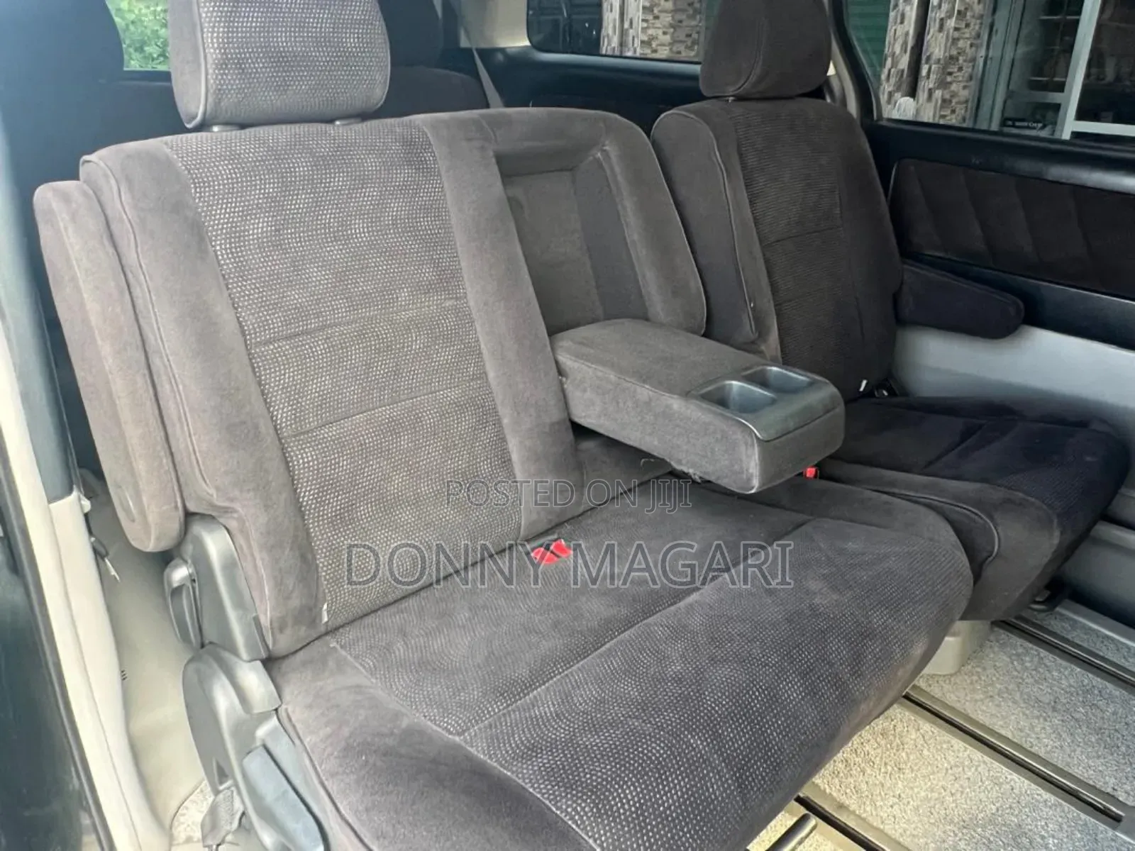 Toyota Alphard 2002 Black