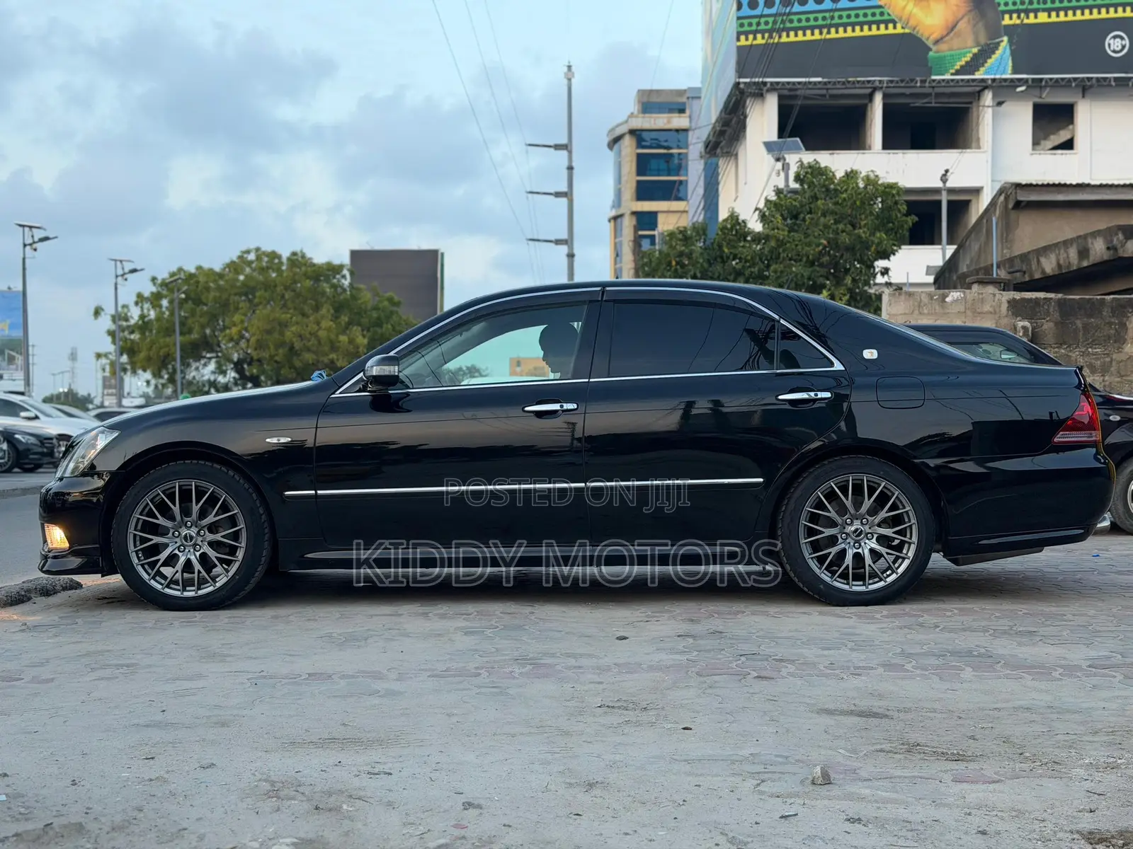 Toyota Crown 2006 Black