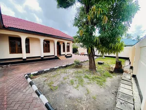 3bdrm House in Kijitonyama/Sinza for sale