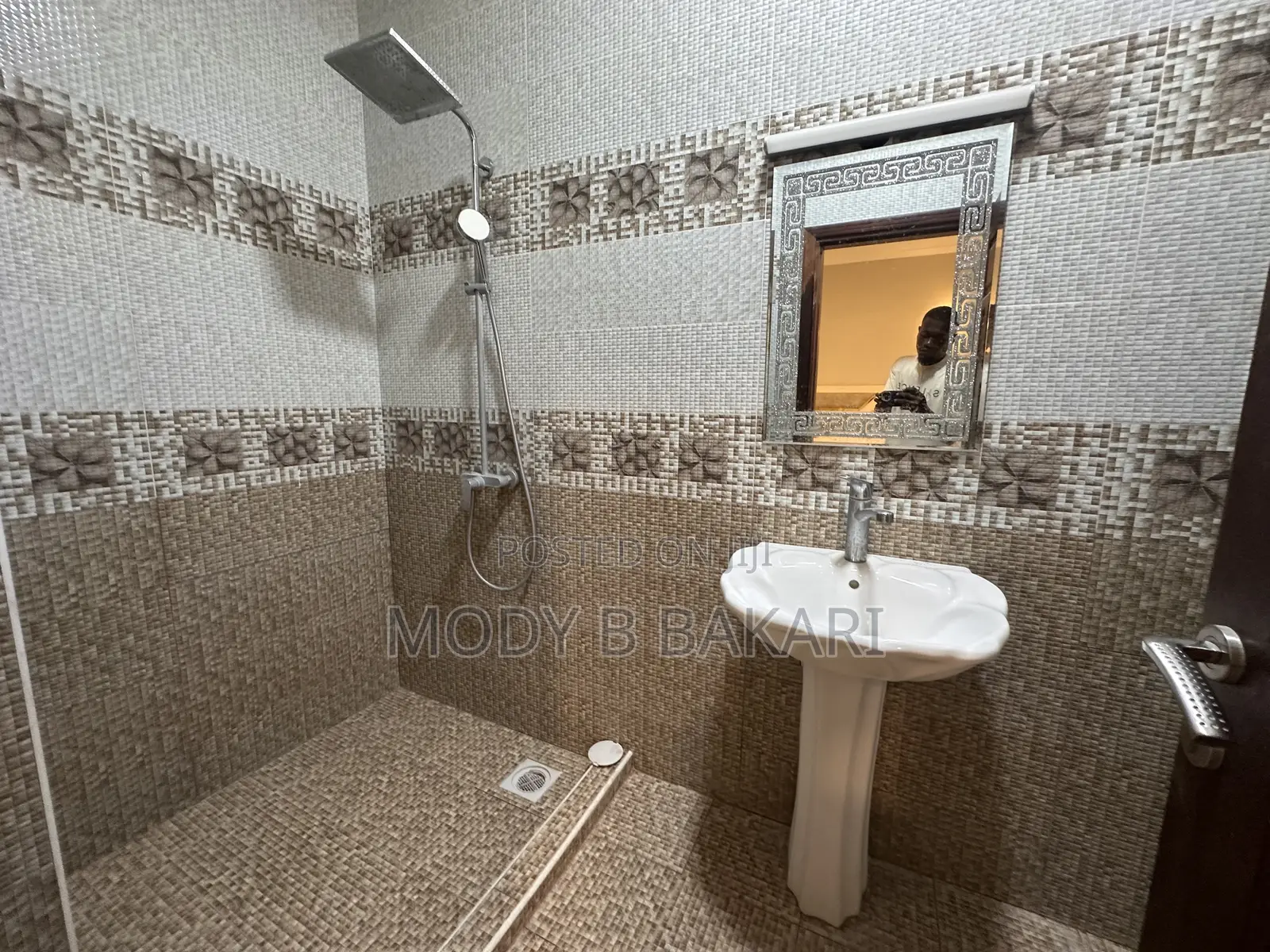 Furnished 3bdrm Apartment in Upanga West for rent