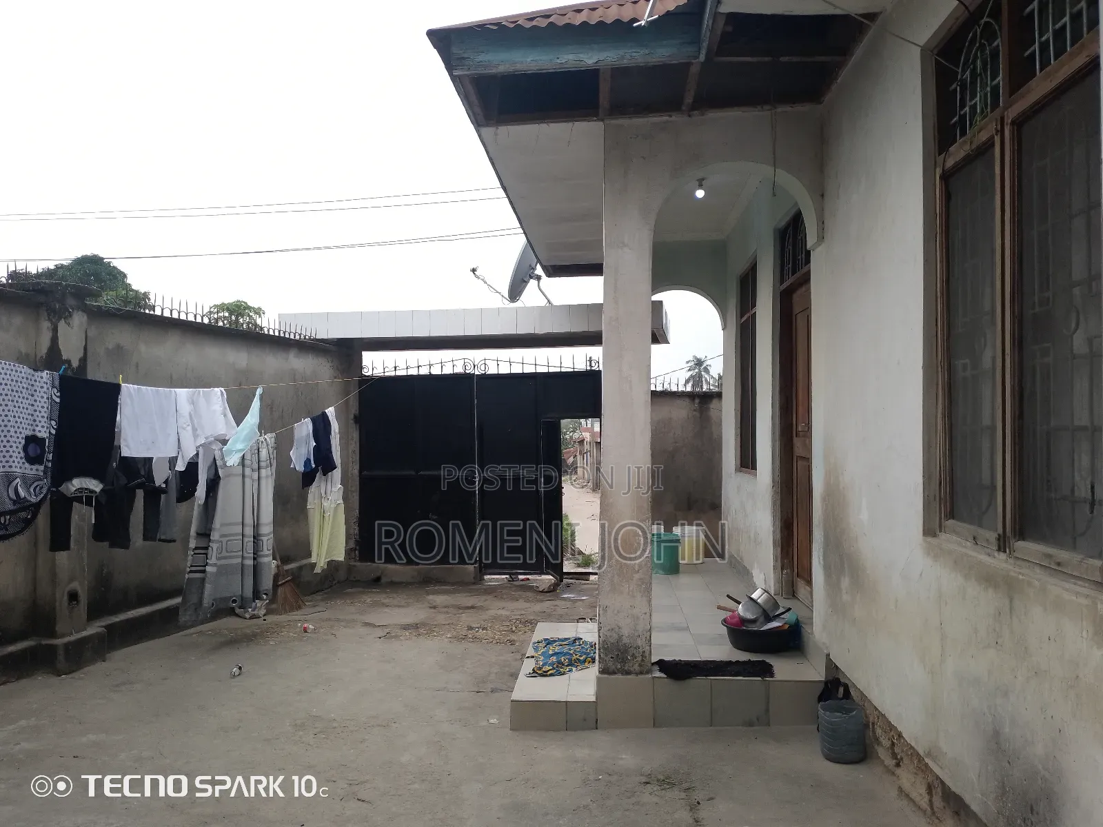 6bdrm House in Tanzania Daresalaam, Ilala for sale