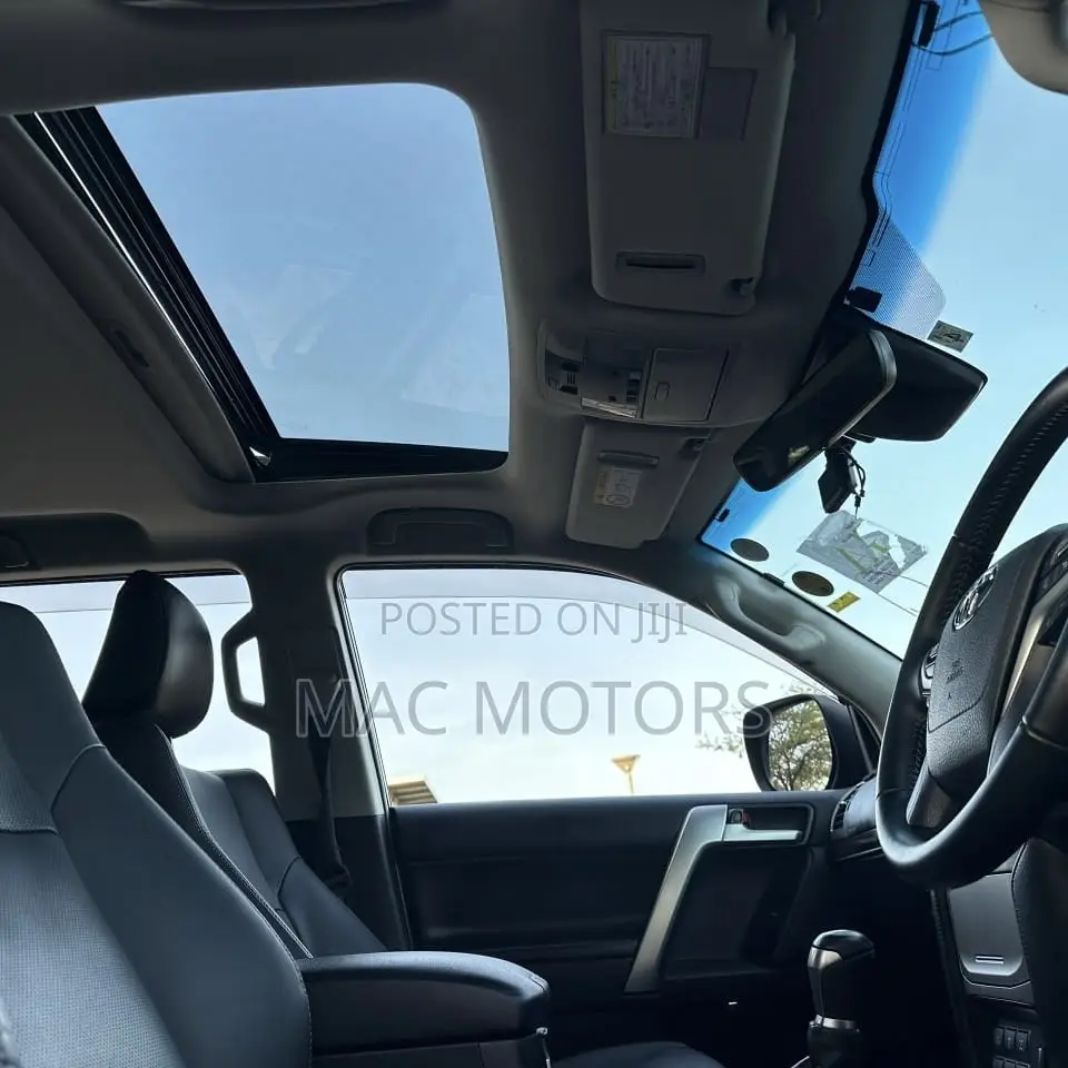 Toyota Land Cruiser Prado 2.8 2023 Black