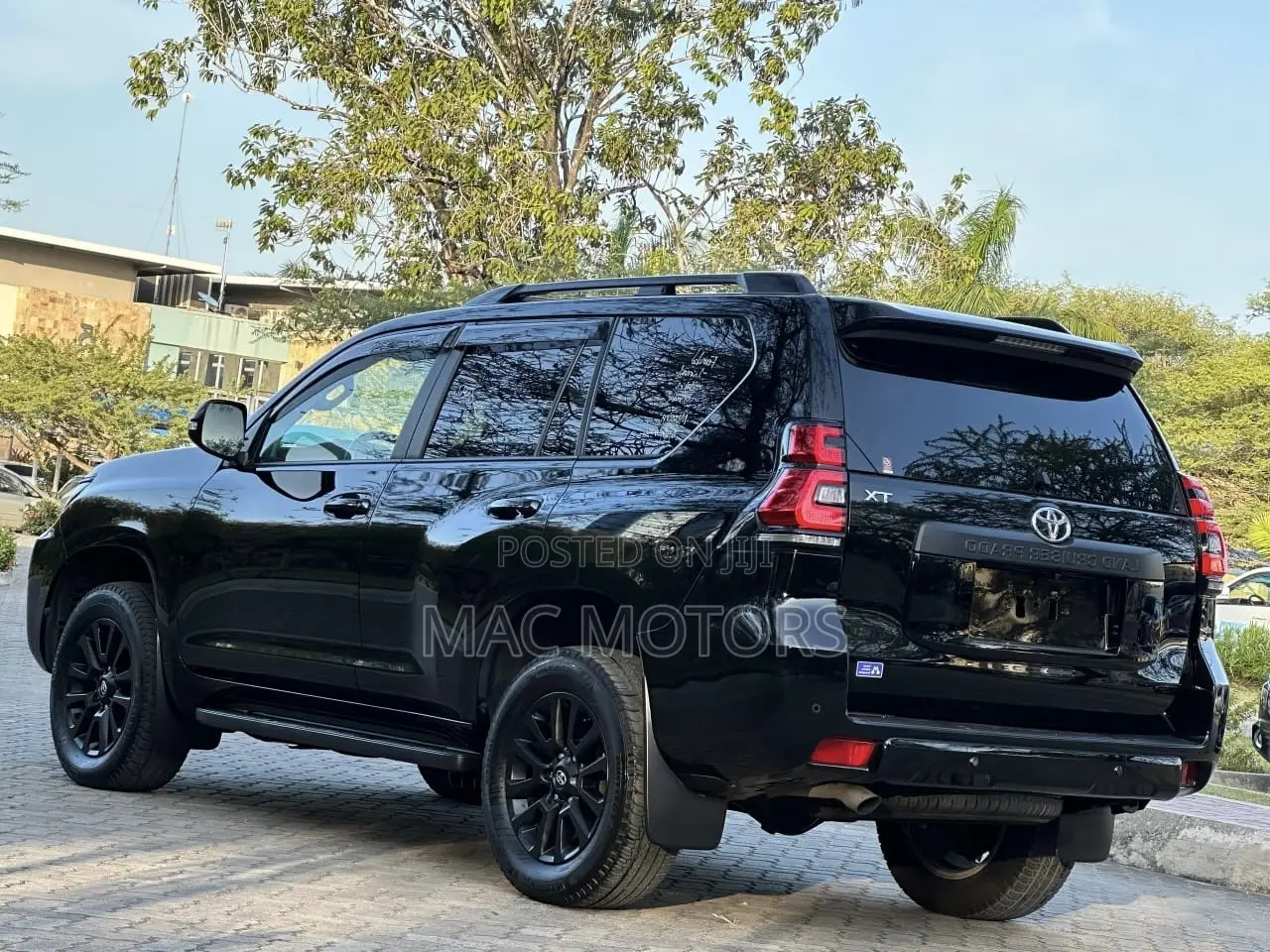 Toyota Land Cruiser Prado 2.8 2023 Black
