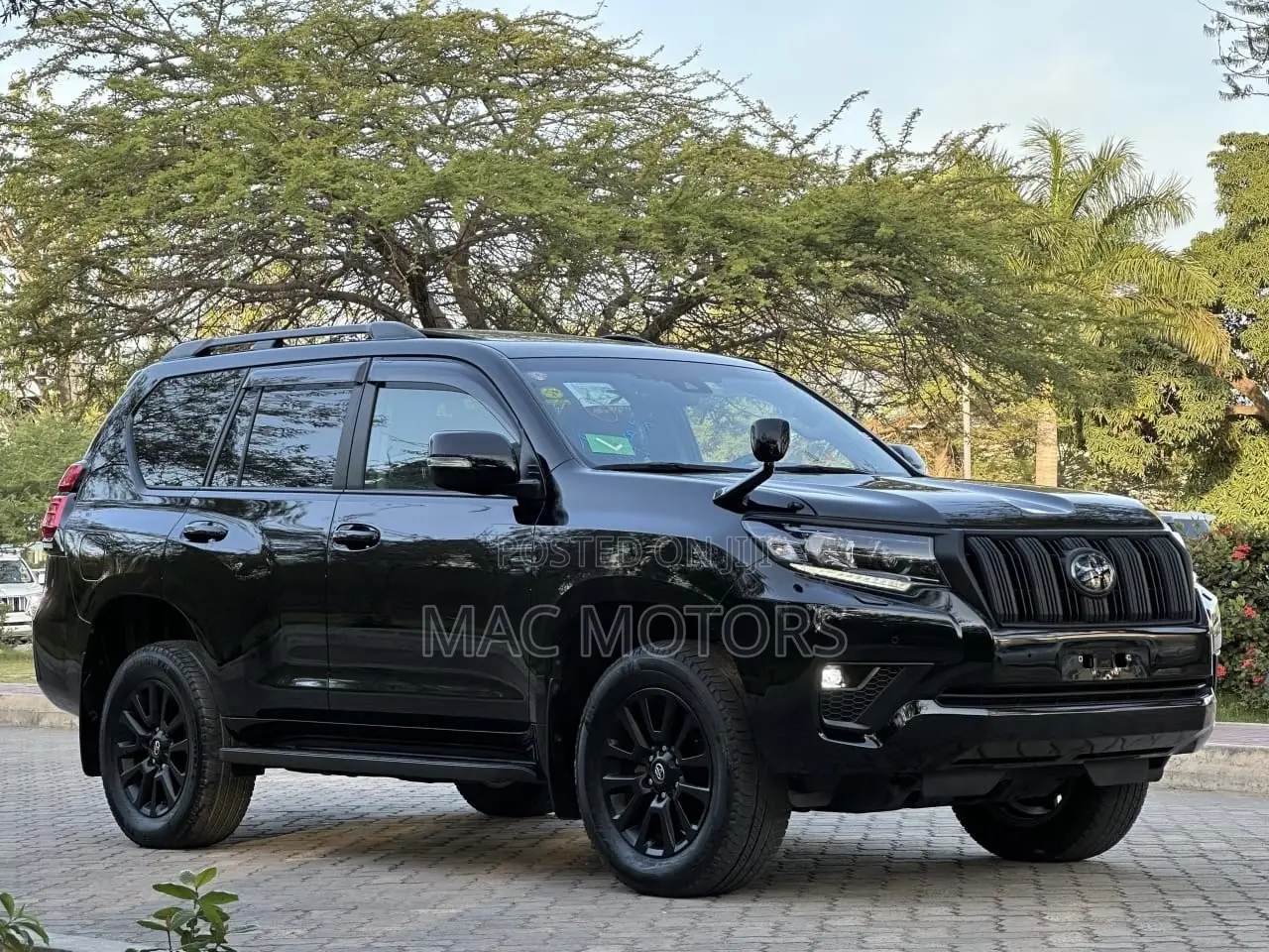 Toyota Land Cruiser Prado 2.8 2023 Black