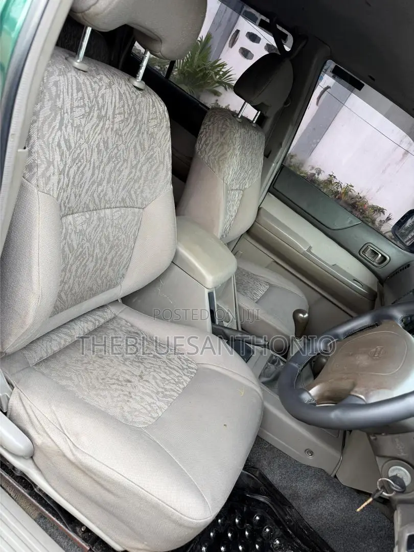 Nissan Patrol 2004 Green
