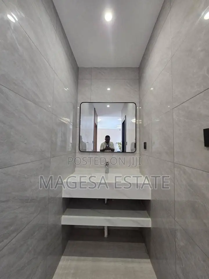 Furnished 2bdrm Apartment in Magesa Estate, Msasani for sale