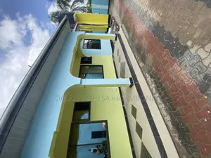 11bdrm House in Mwalimu Nyerere, Kigamboni for sale