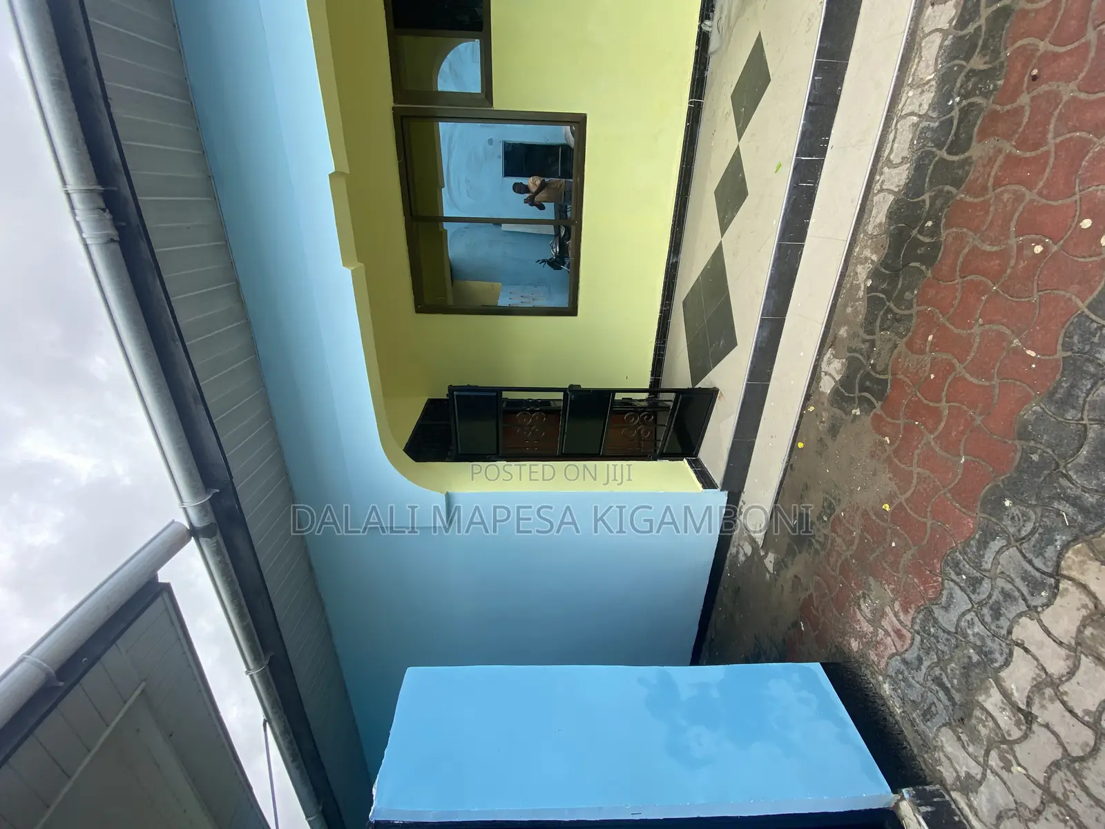 11bdrm House in Mwalimu Nyerere, Kigamboni for sale