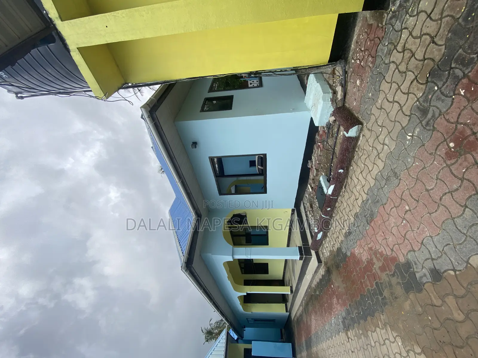 11bdrm House in Mwalimu Nyerere, Kigamboni for sale