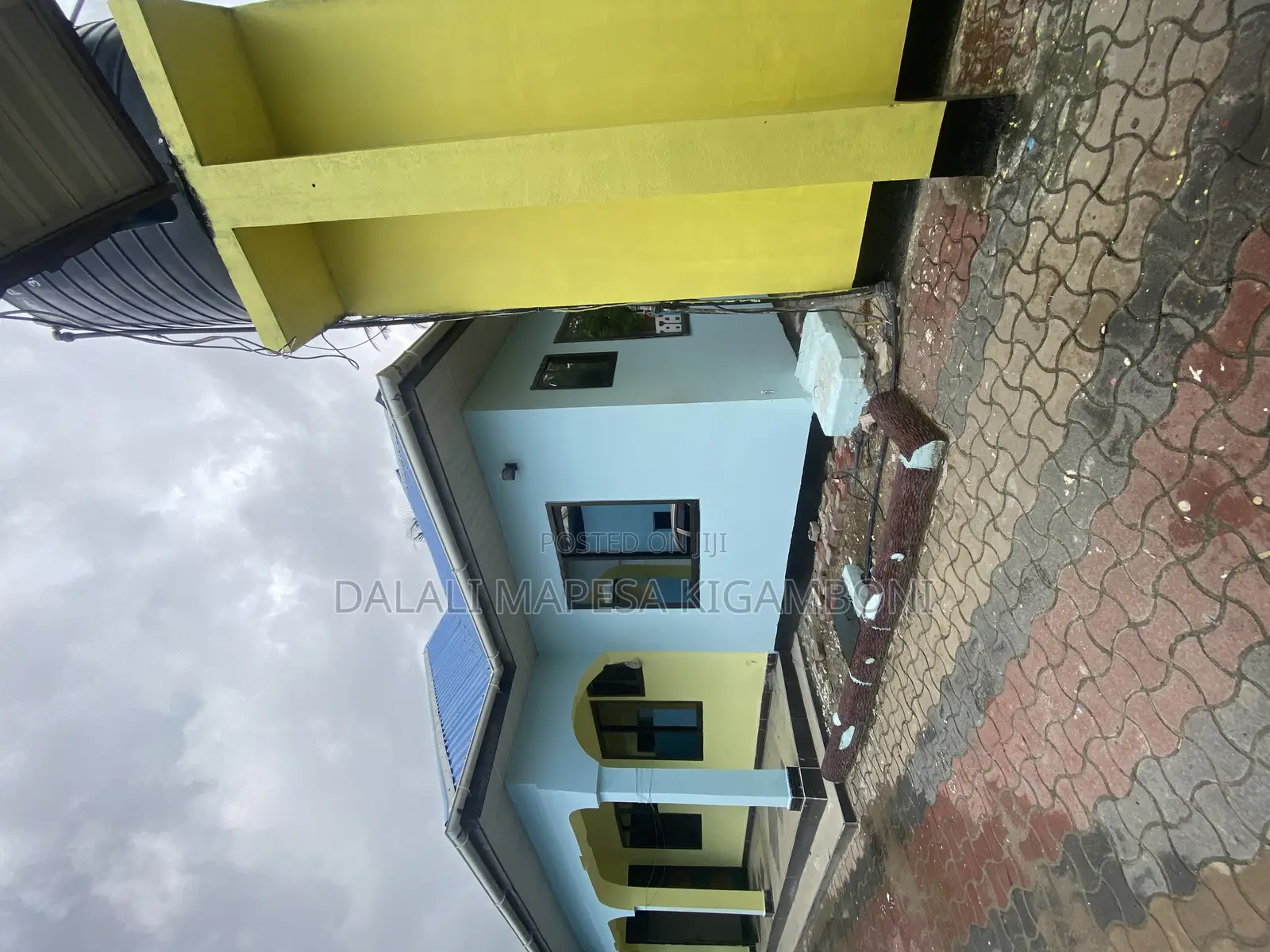 11bdrm House in Mwalimu Nyerere, Kigamboni for sale