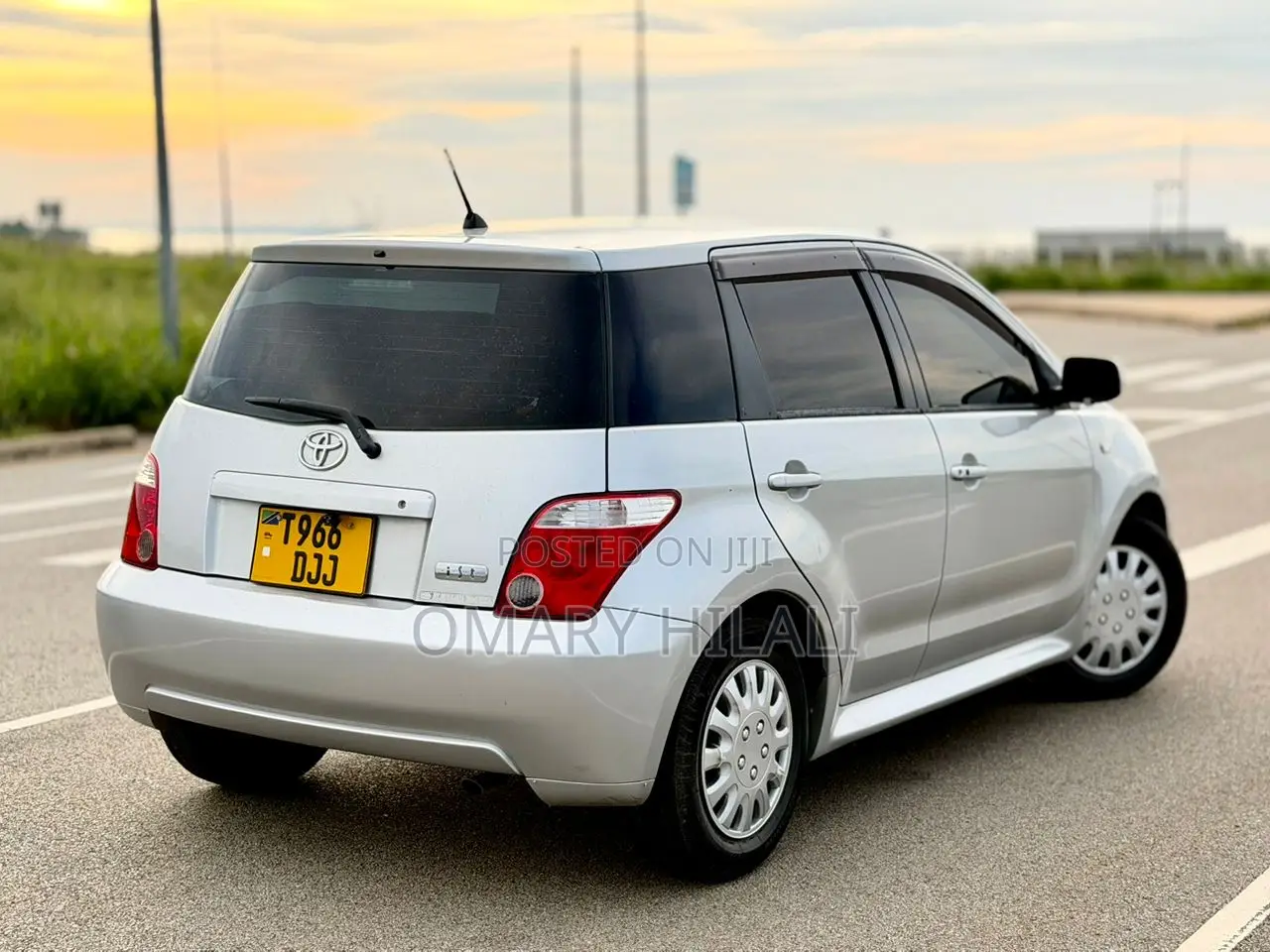 Toyota IST 2003 Silver