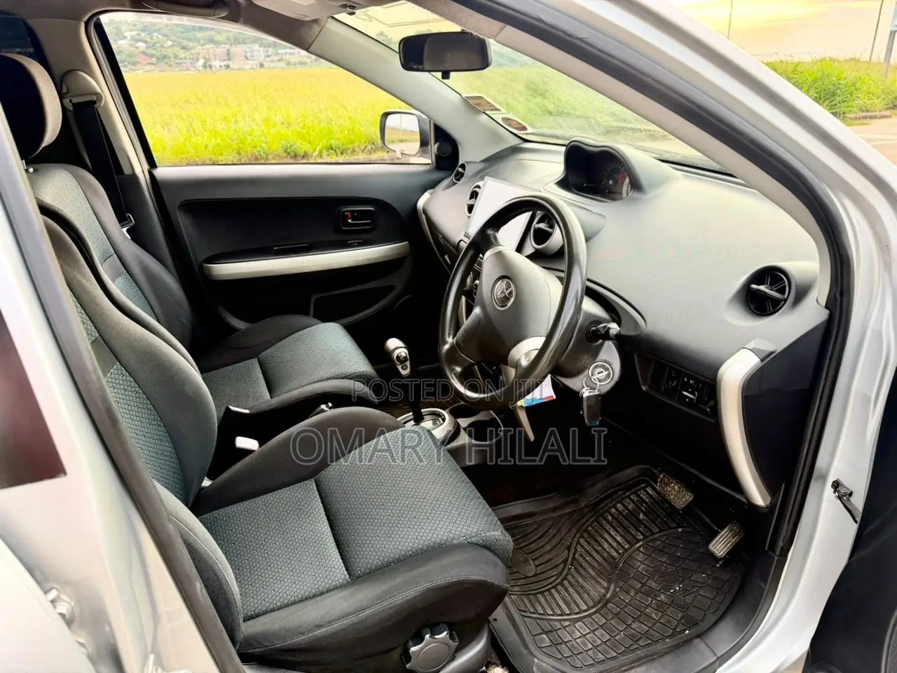 Toyota IST 2003 Silver