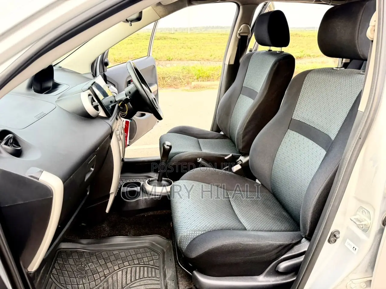 Toyota IST 2003 Silver