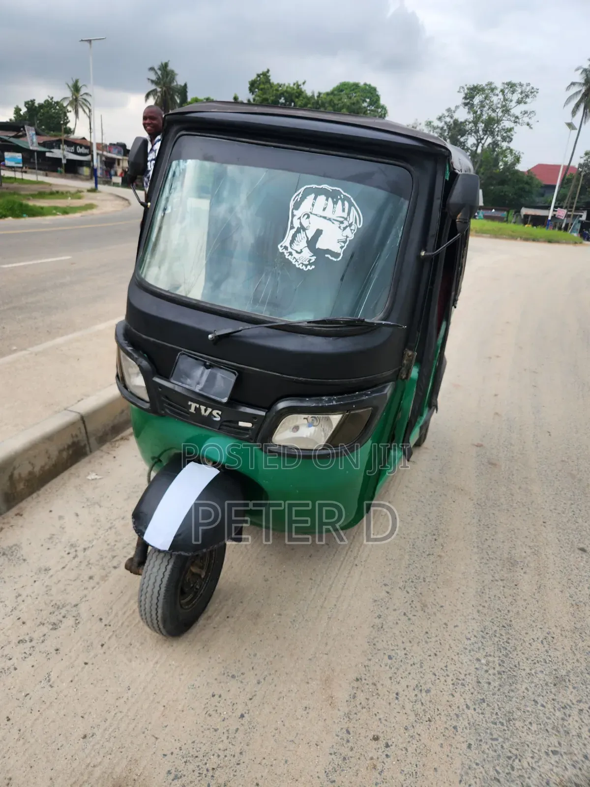 TVS King Deluxe Plus iTouch Start 2023 Green