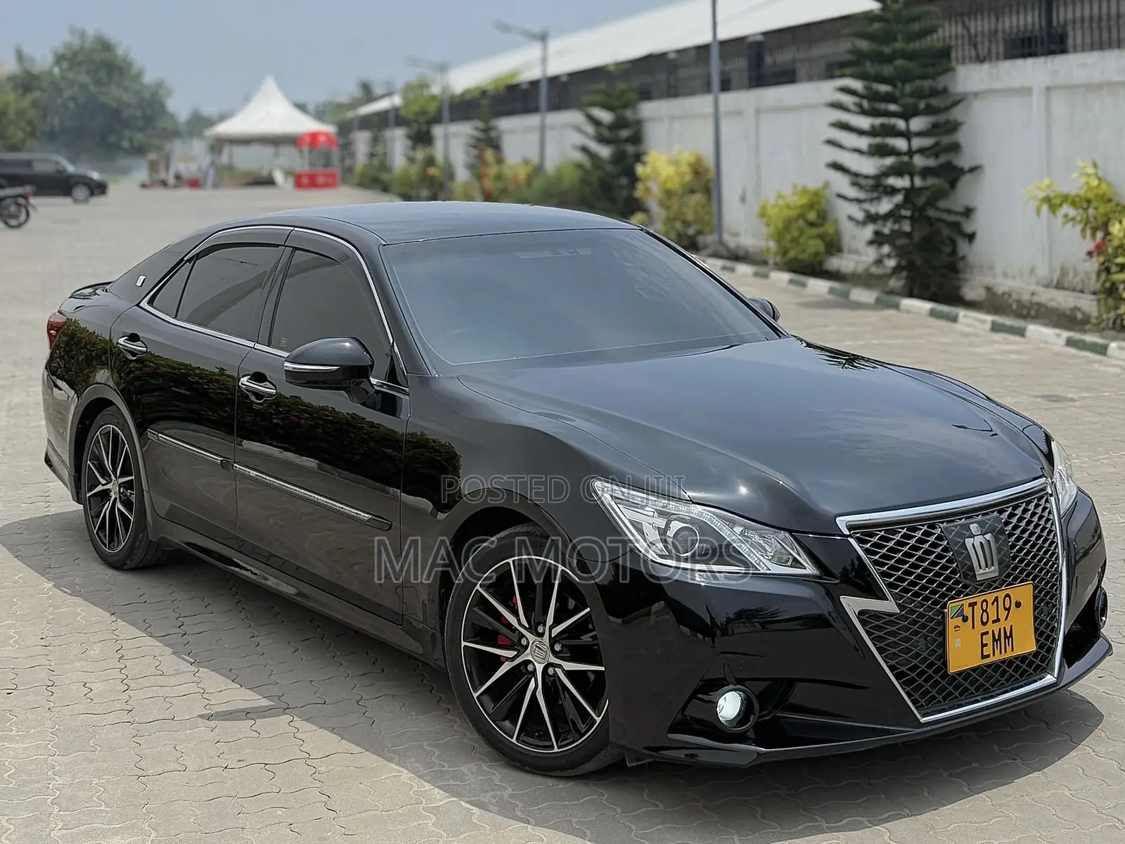 Toyota Crown 2015 Black